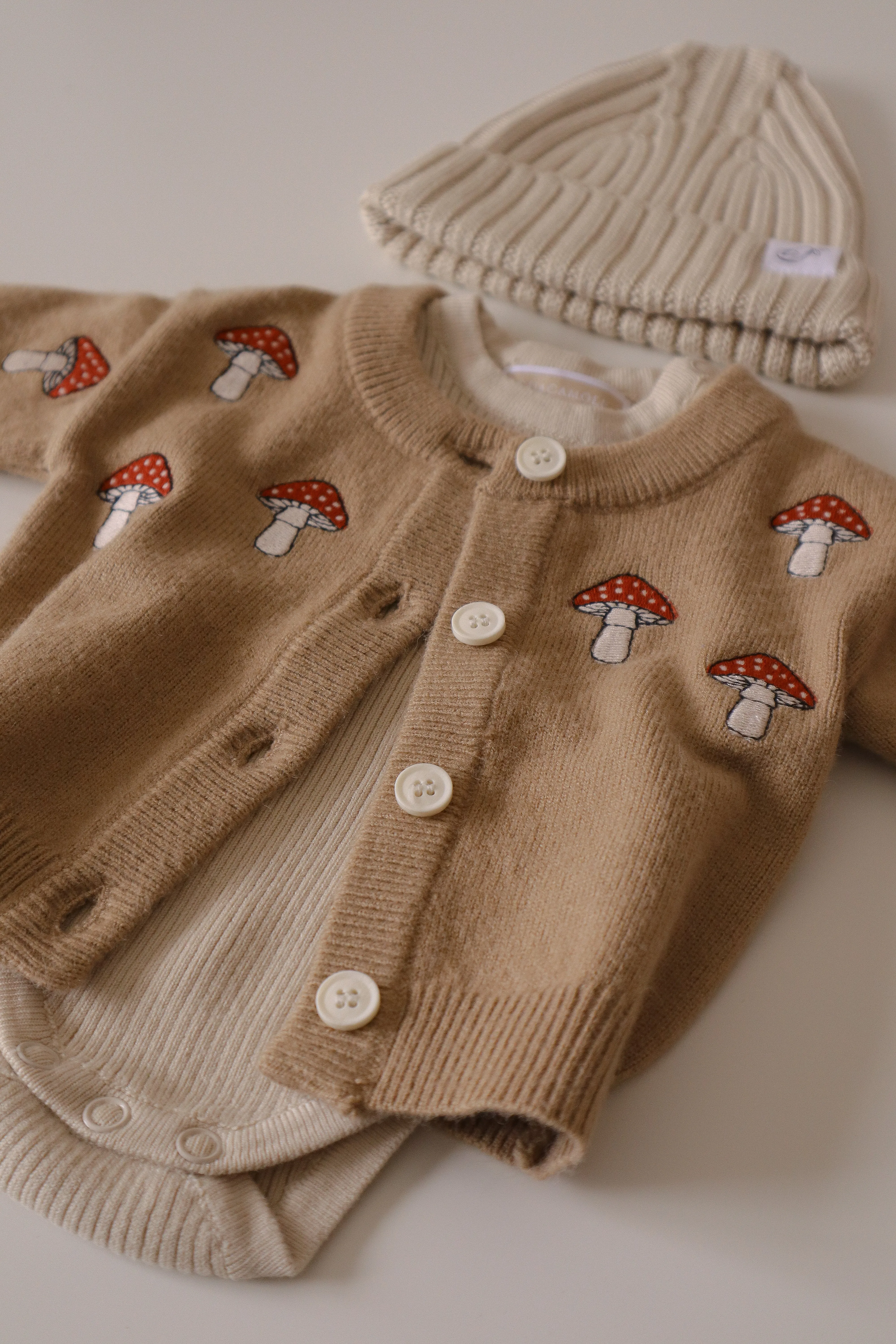 CARDIGAN - MUSHROOMS