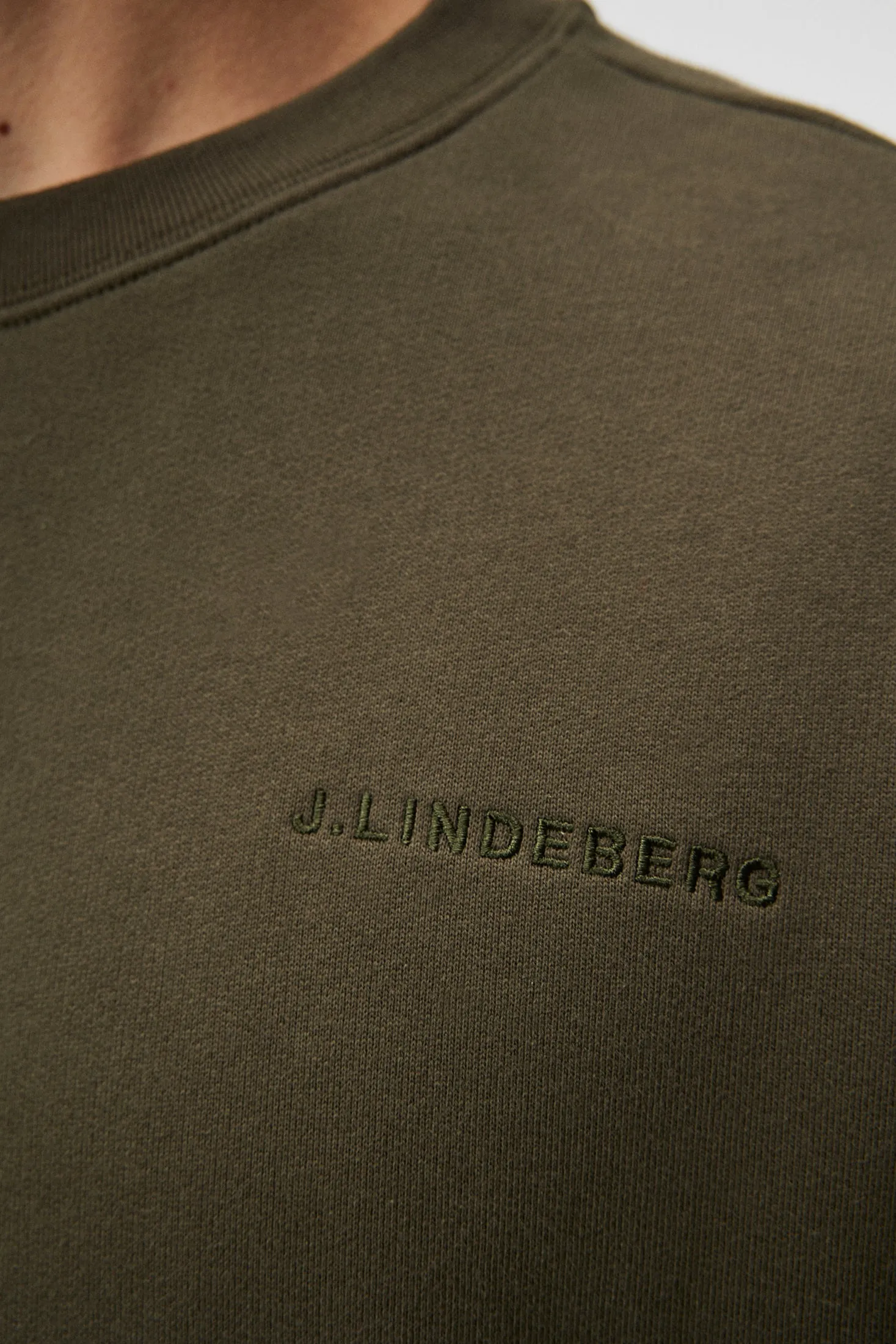 Chip Crew Neck Sweatshirt / Forest Green