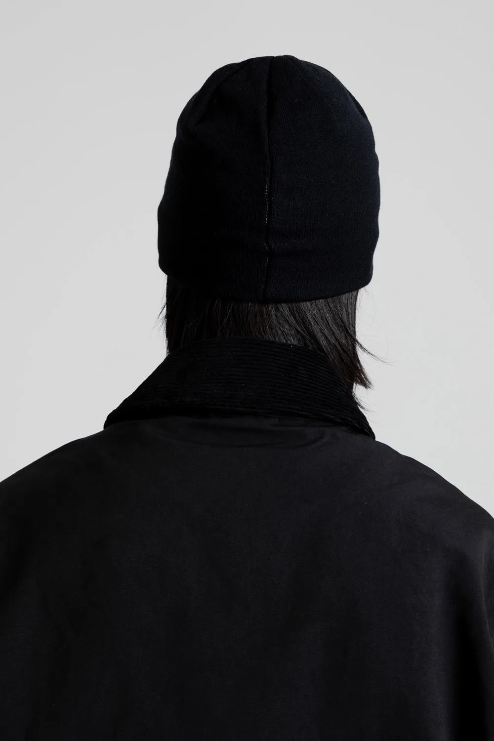 Logo Short Beanie - Black