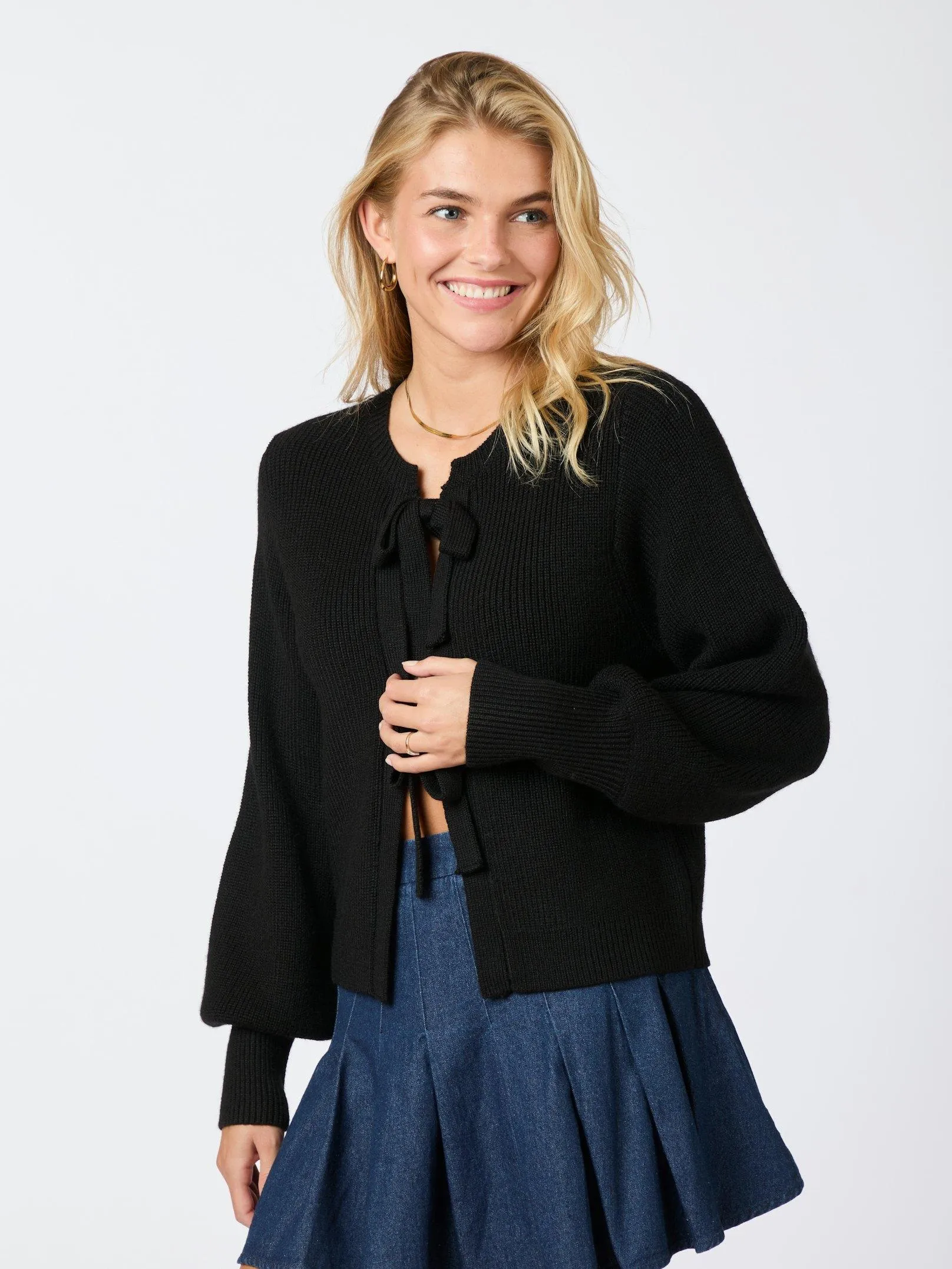 Muscado Knit Cardigan - Black