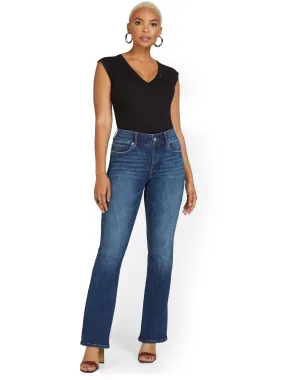 Mya Curvy High-Waisted Bootcut Jeans - Medium Wash