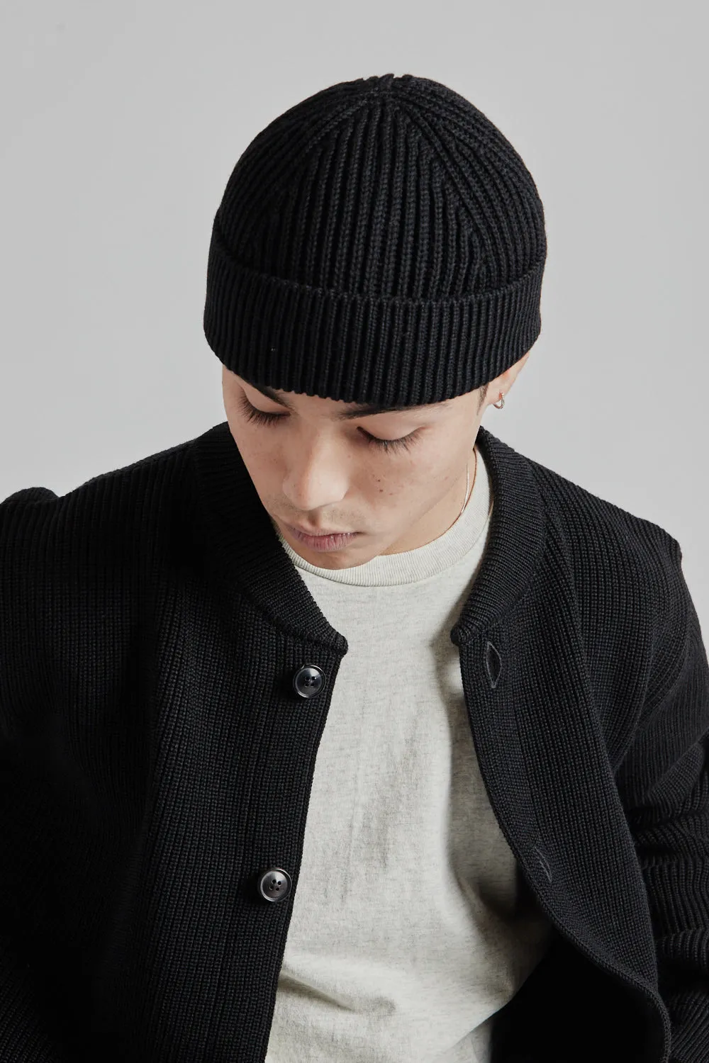 Short Beanie - Black