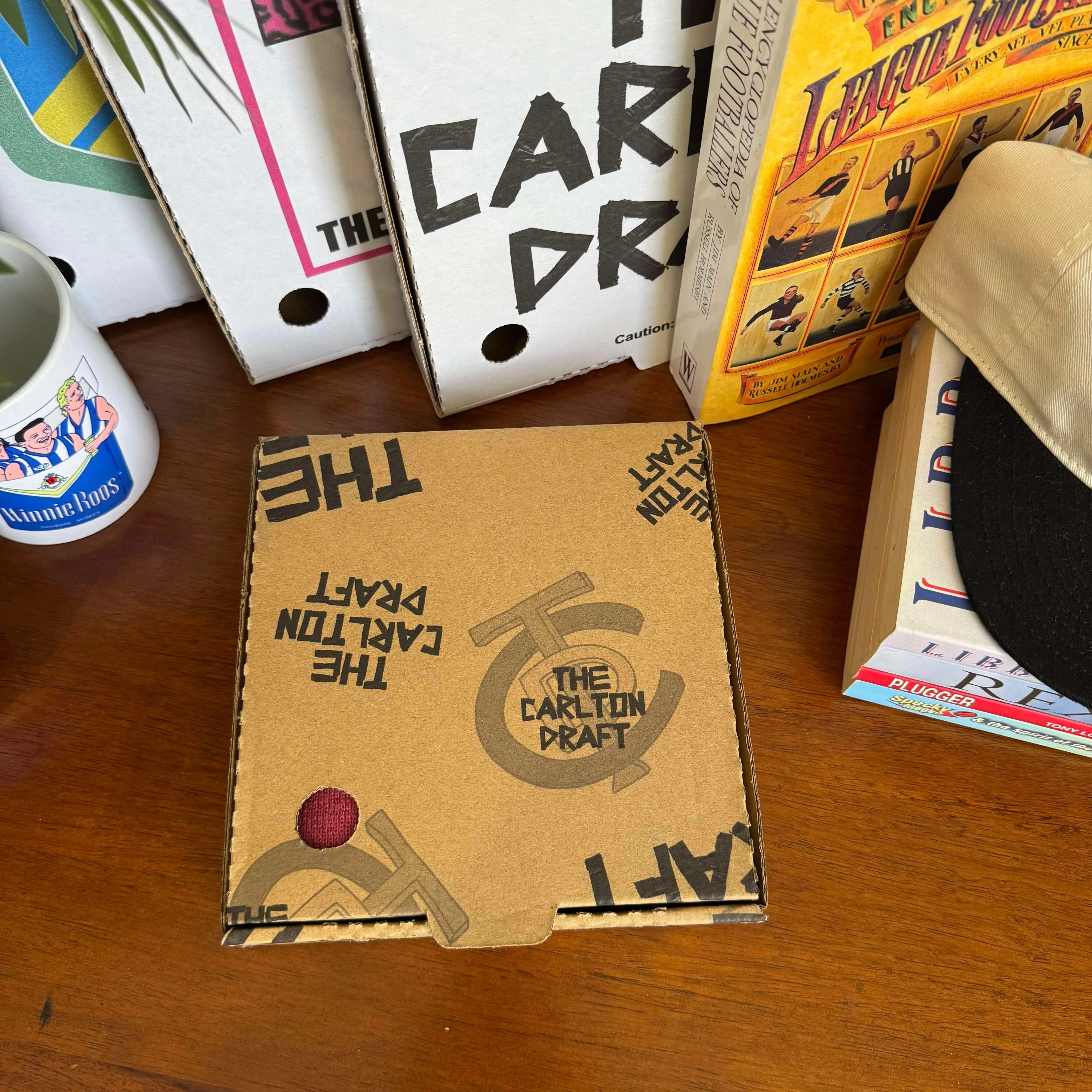 THE BEVVIES BEANIE HOT BOX (LIMITED GIFT BOX)