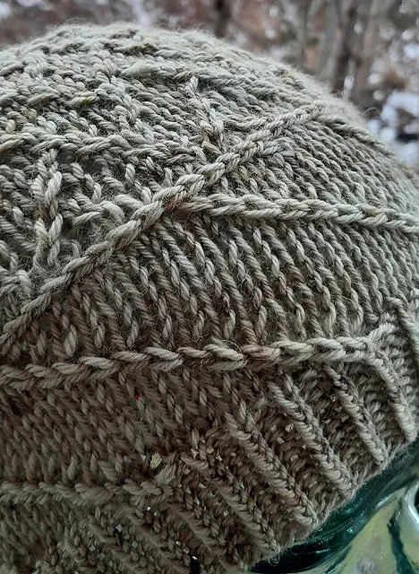 The Misdirection Beanie *PDF PATTERN ONLY*